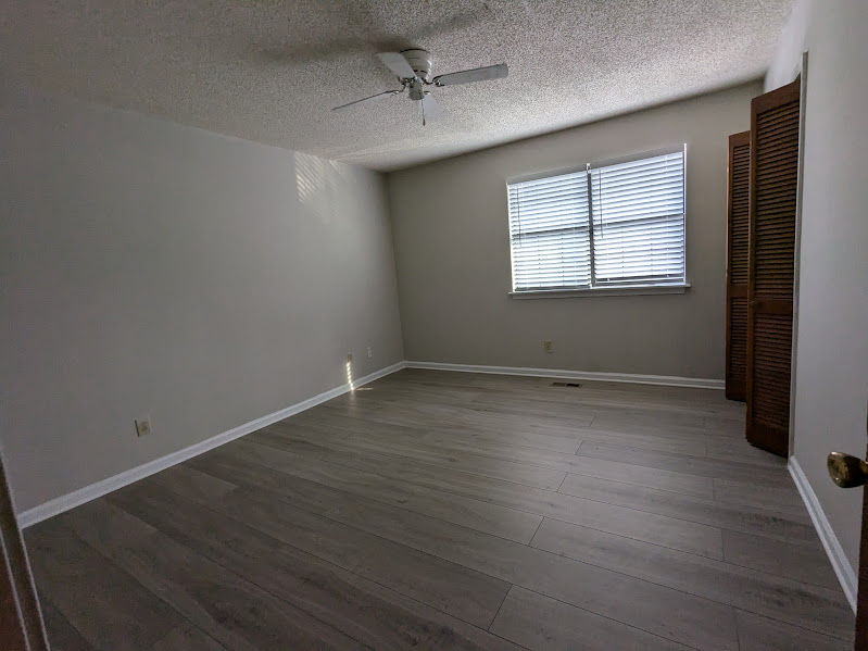 3728 Oakwood Hills Dr,Unit 3728B